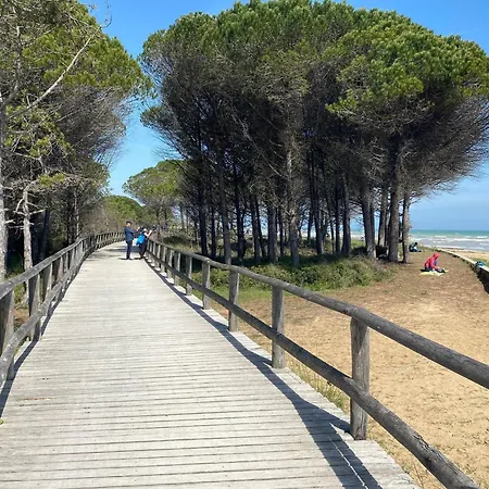 Apartment Coastal Flat With Spacious Covered Terrace Bibione